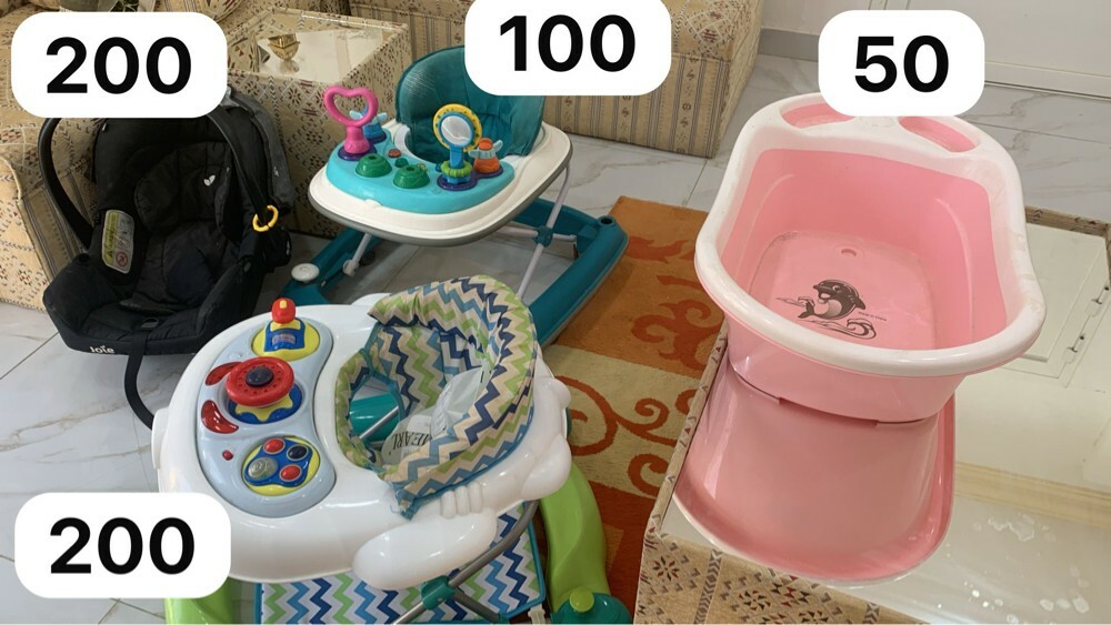 عربيه ومشايه حوض استحمام كرسي  - 1