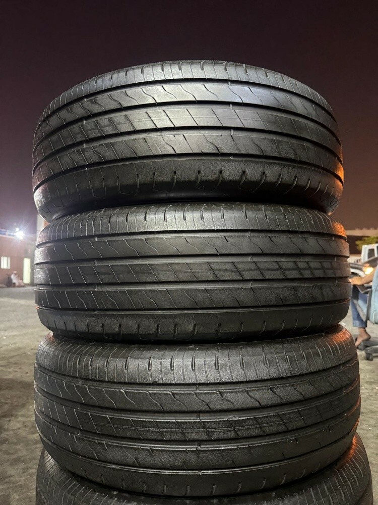 275/60/20  " Goodyear tyre" - 2