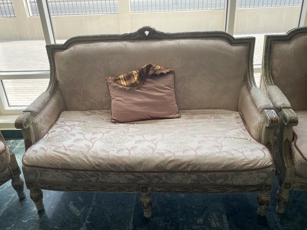 sofa seats  - 4