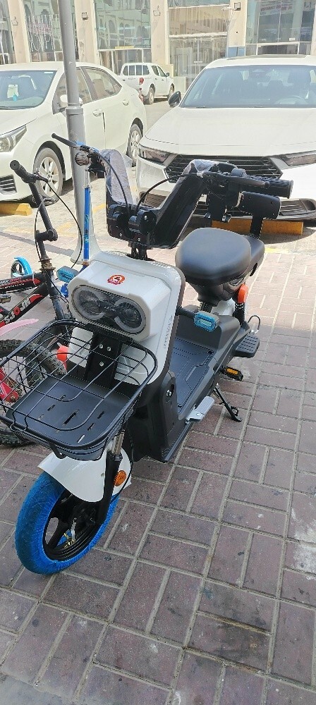 New Electric Scooter (60Km) - 1