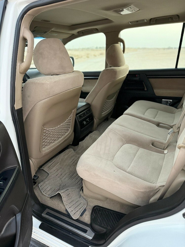 Toyota Land Cruiser  GX V6 - 6