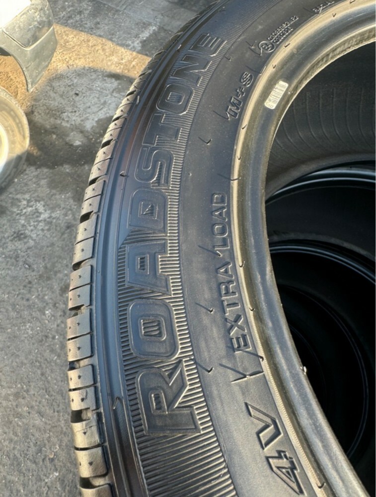 285/50/20”Roadstone Tyre - 2