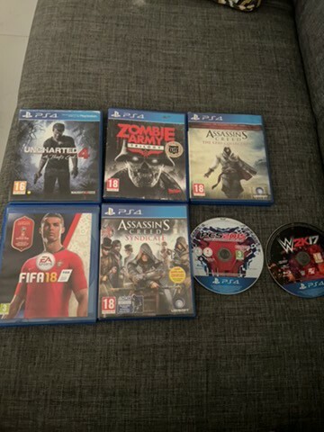ps4&5 cd 60 each - 6