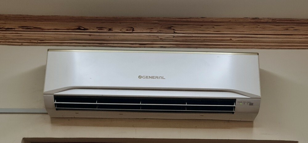 General or Fuji split air conditi - 1