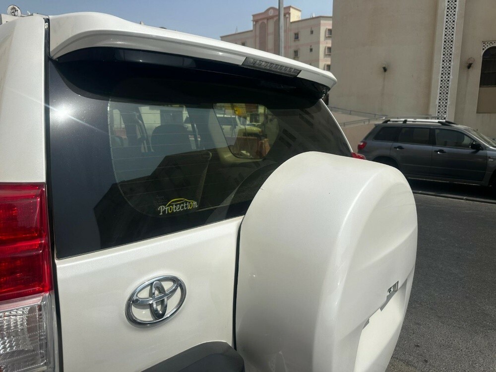 Land cruiser prado(petrol) — photo 11 for sale in Qatar