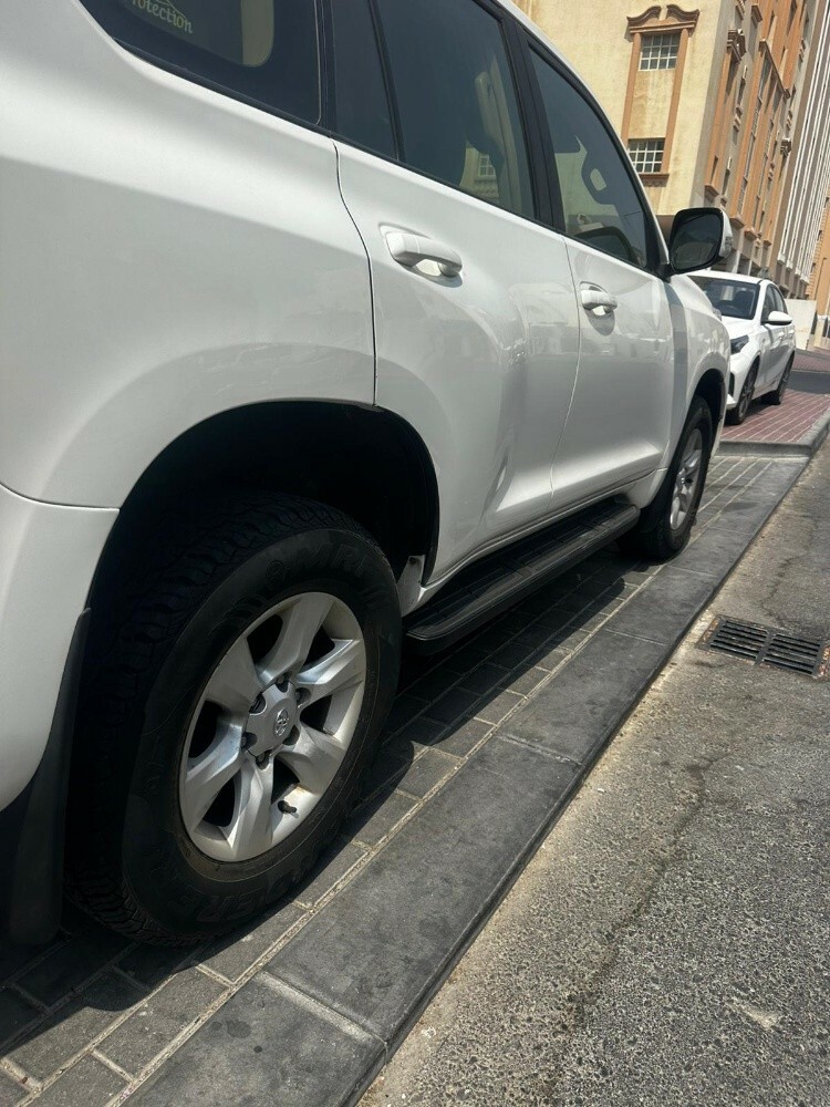 Land cruiser prado(petrol) — photo 9 for sale in Qatar