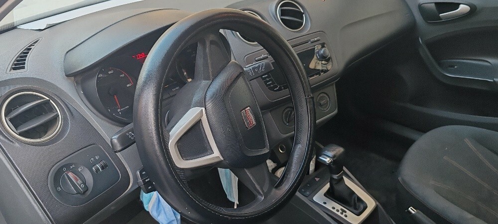 seat Ibiza 2012 excellent conditi - 1