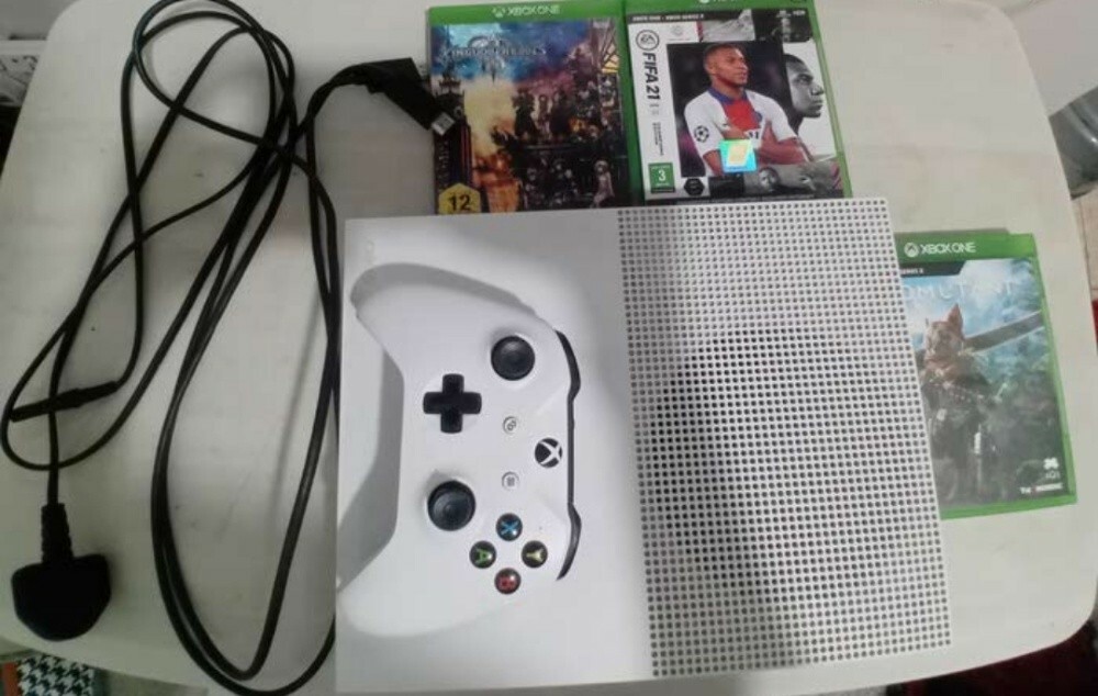 xbox one s 2019 for sale - 1