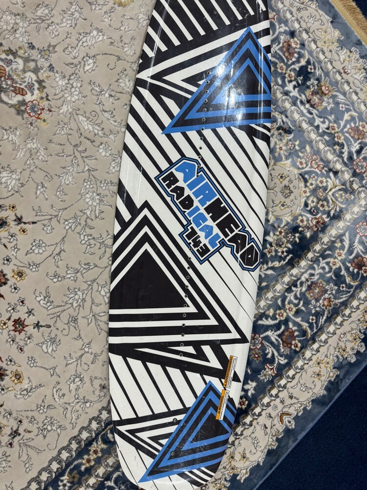 ‏Airhead Radical LH3 Wakeboard - 1
