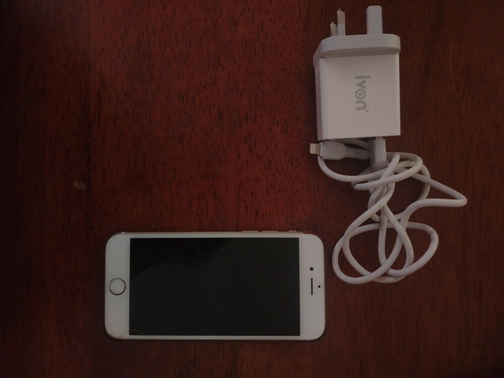 IPhone 6s A1688 for sale - 1