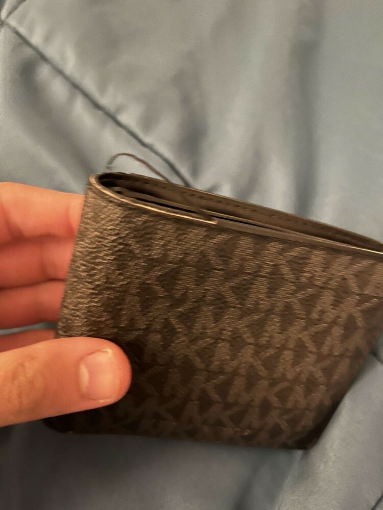 MICHAEL KORS wallet used - 6