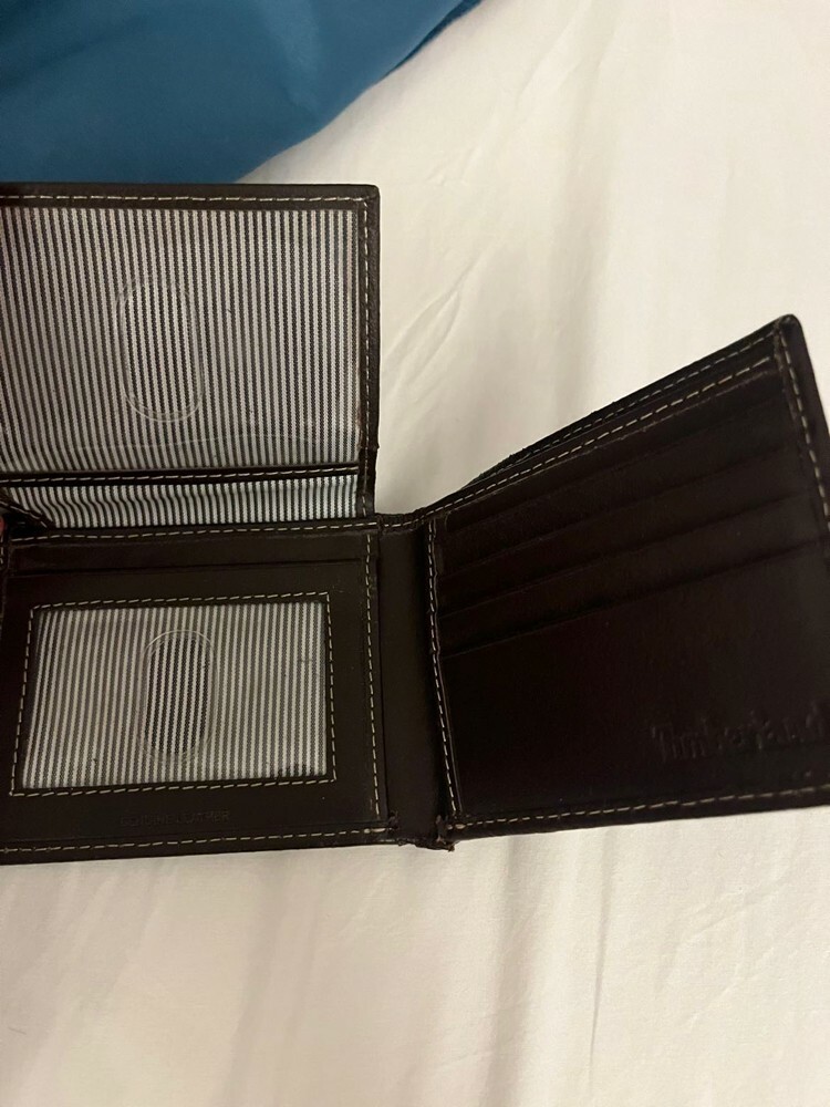 timberland wallet used perfectly  - 3