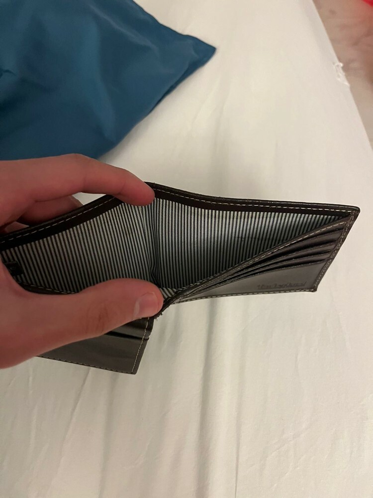 timberland wallet used perfectly  - 6