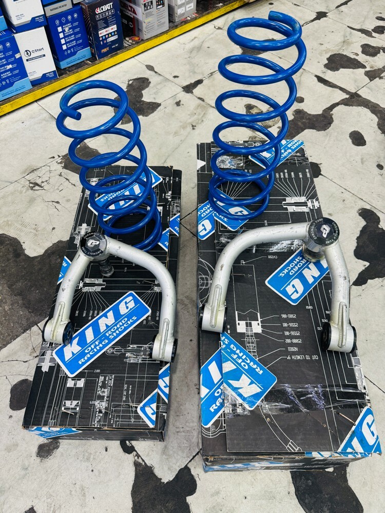 Land Cruiser 2022+ king shock2.5 - 4