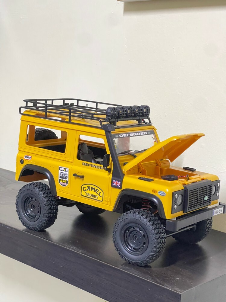 LAND ROVER DEFENDER - 2