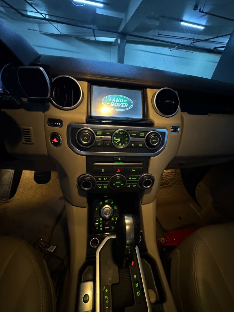 land rover LR4 model 2011 - 6