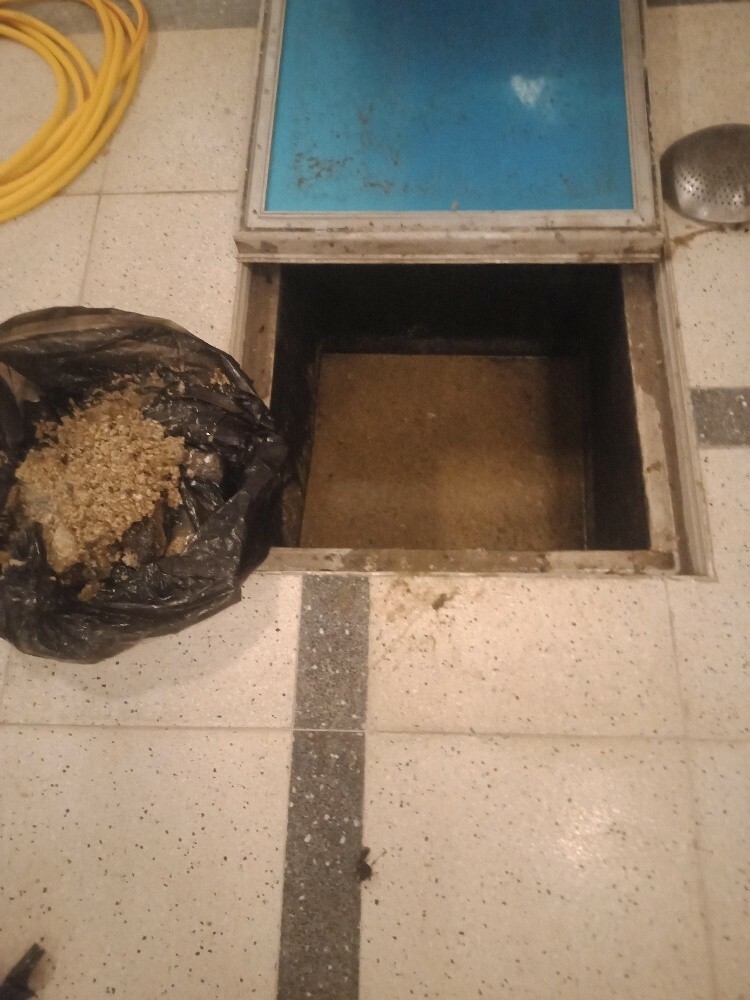 سحب وتنظيف البواليع - 1