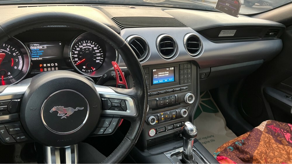 Ford Mustang - 5