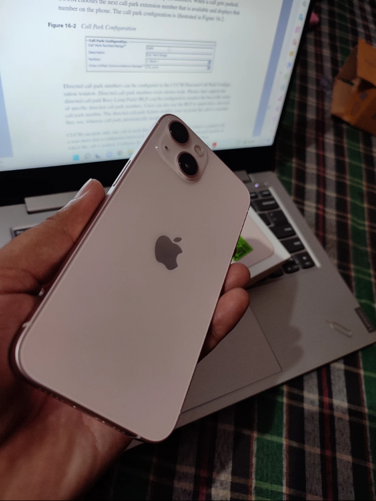 iPhone 13 - 1