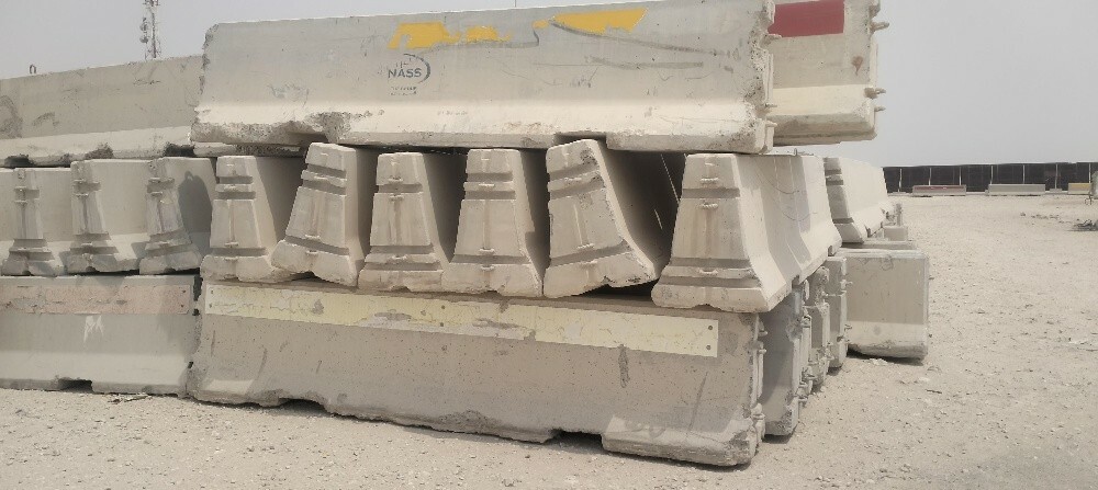 concrete,plastic barriers forsale - 8