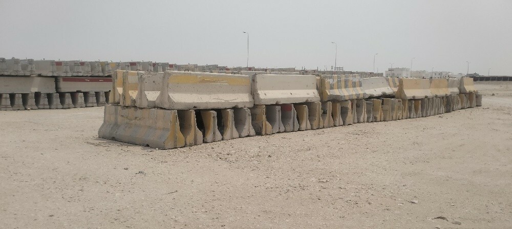 concrete,plastic barriers forsale - 9