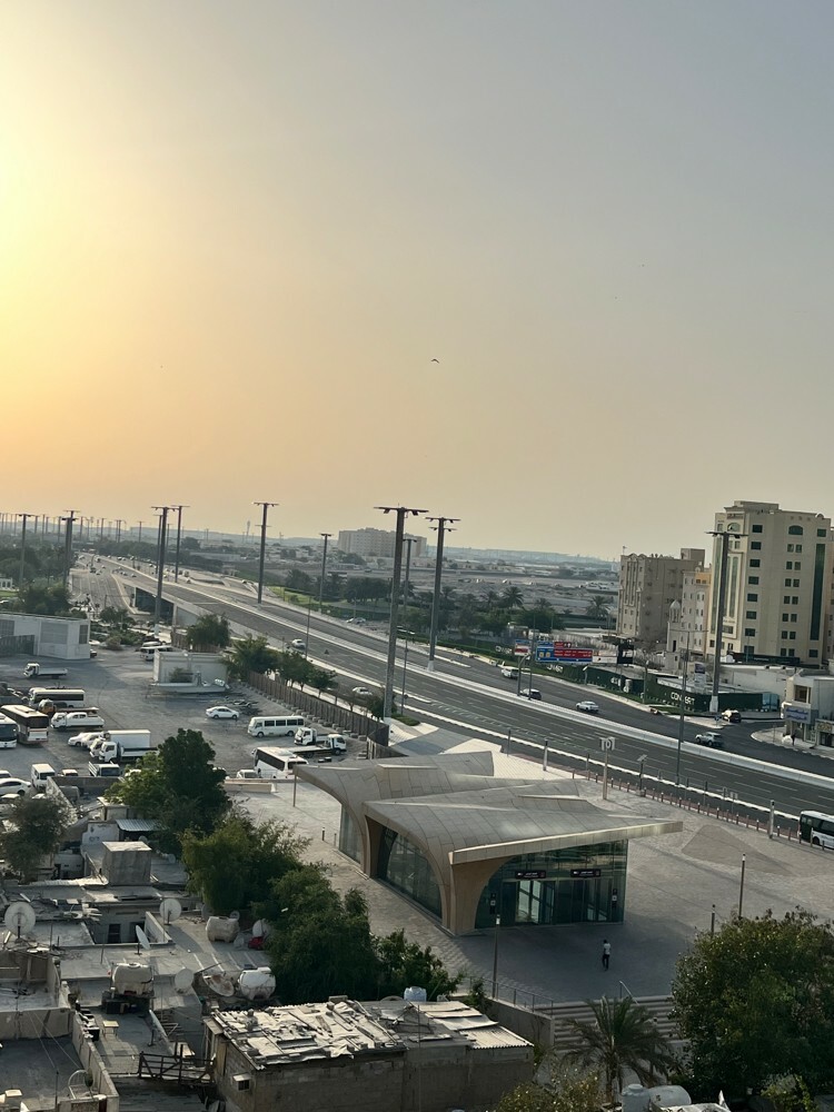 شقق مساحات واسعة . - 5