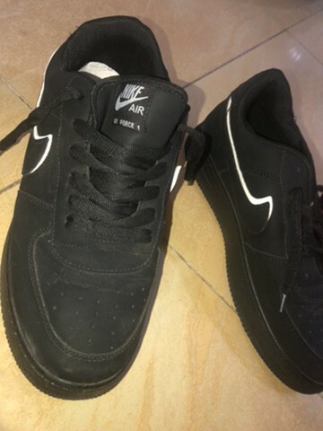 Air force 1s black - 1