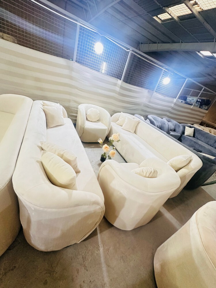 Now available set or U ship sofa - 8