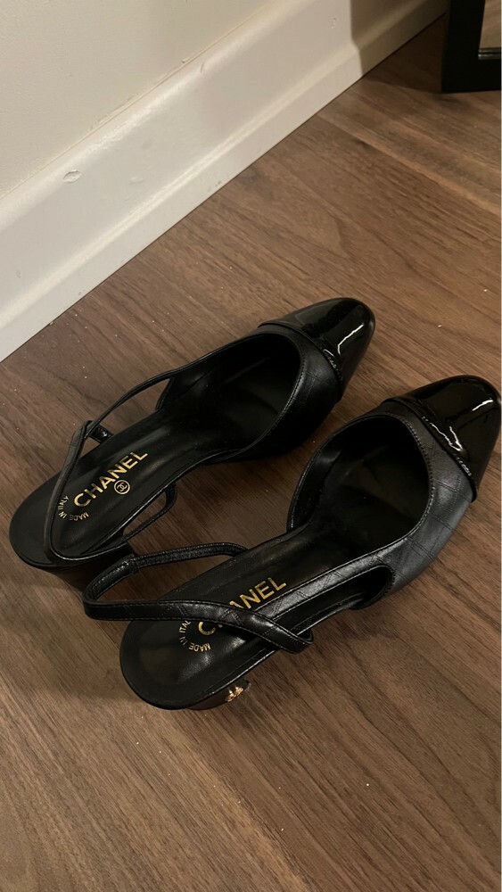 Black chanel slingback heels - 6