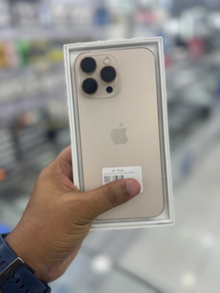 iPhone 16 Pro Max - 3