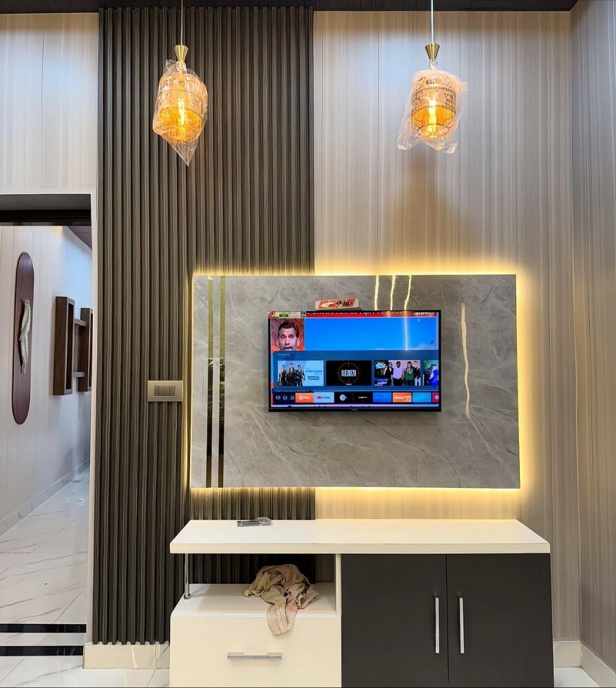 TV Decoration - 7
