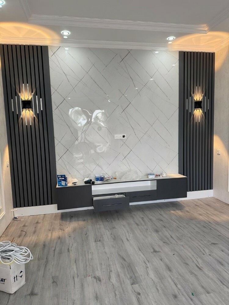 TV Decoration - 18
