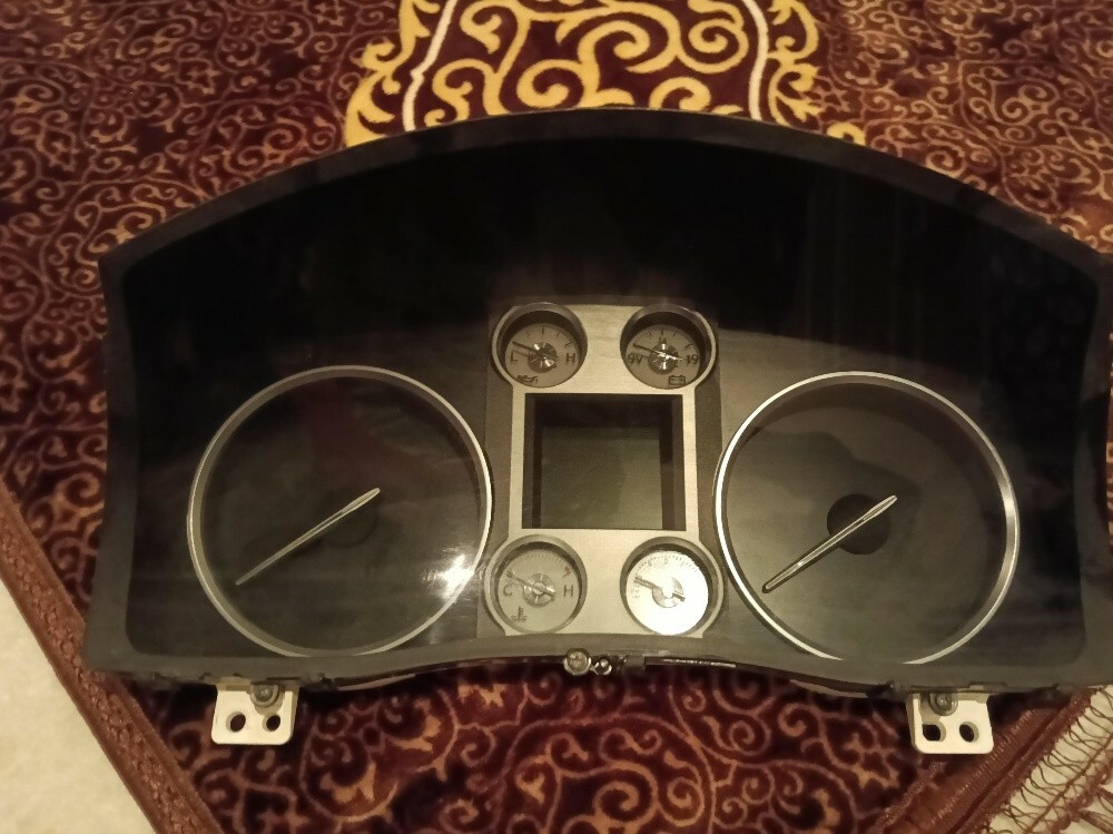 طبلون لكزس 2011 - 1