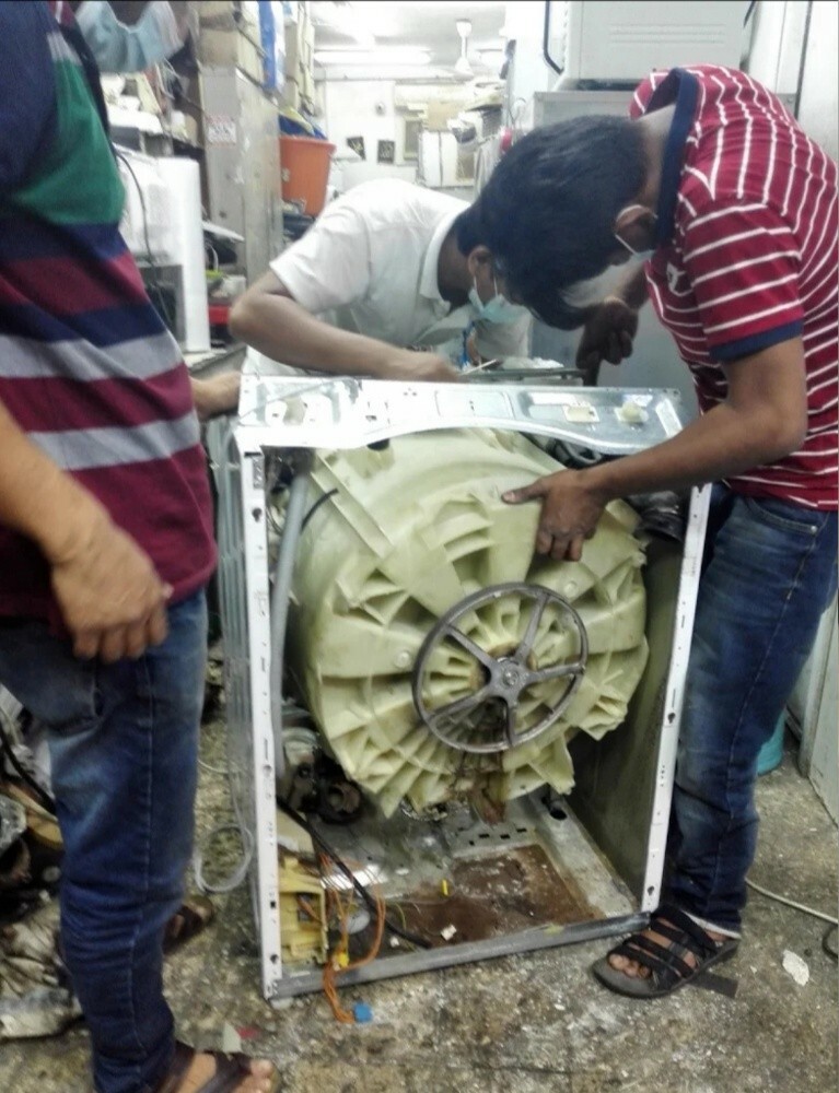 WASHING MACHINE,, REFRIGERATOR,, A - 9