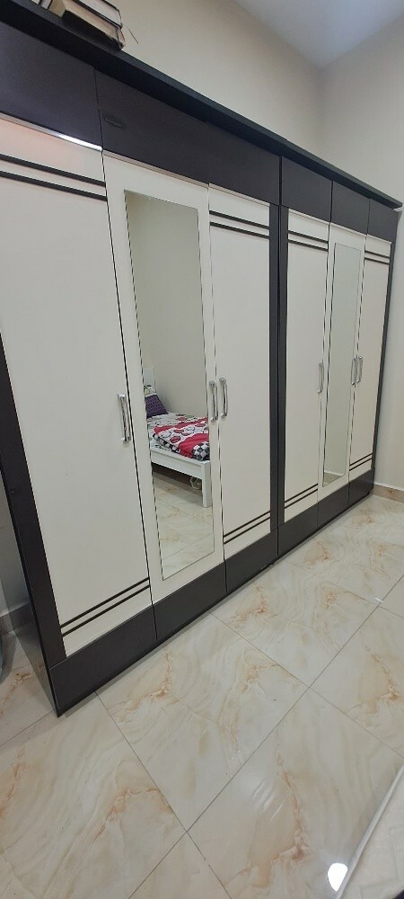 2 bed with mattres and 2 wardrobe - 8