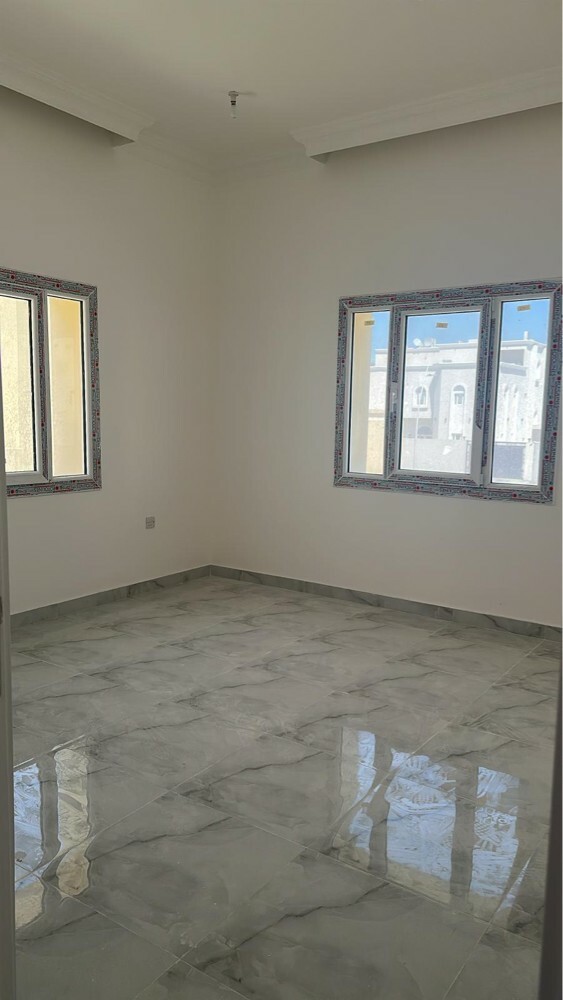 للبيع فلل بالدفنة اول ساكن  - 4