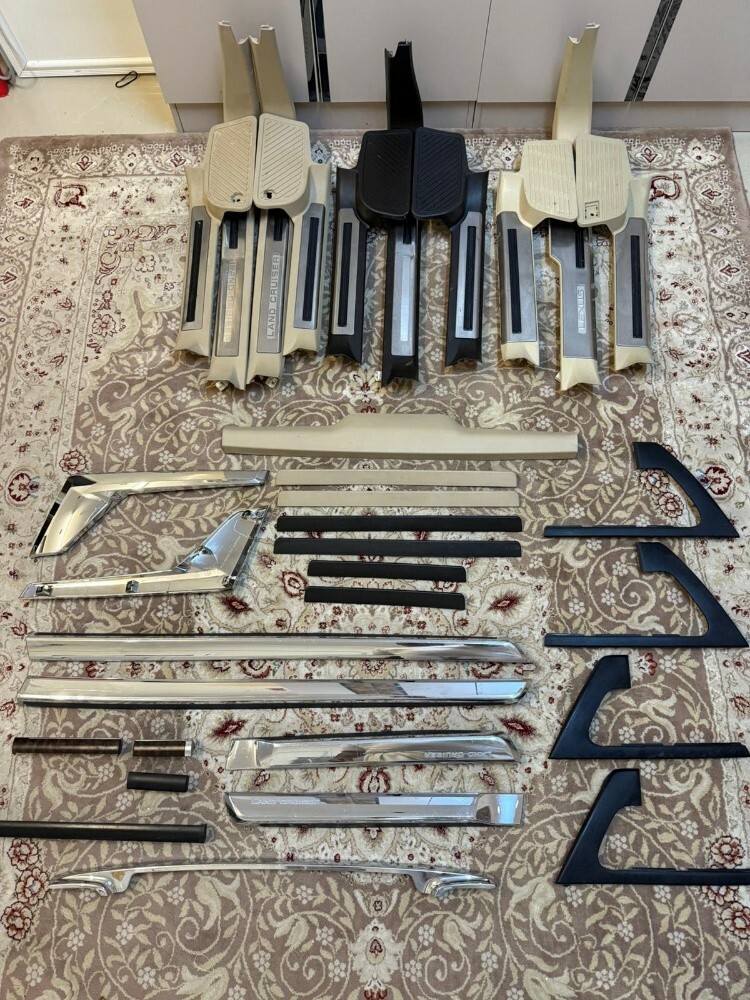 قطع متنوعة لاندكروزر اصليه - 2