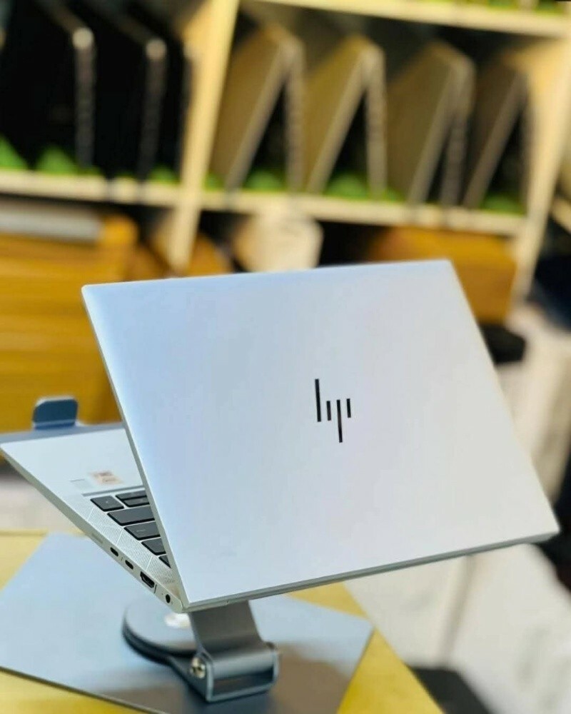 HP i7 EliteBook 840 G7  16GB RAM. - 2