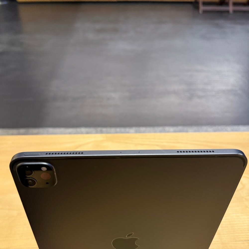 iPad Pro 11” - 120 Hertz   - 8