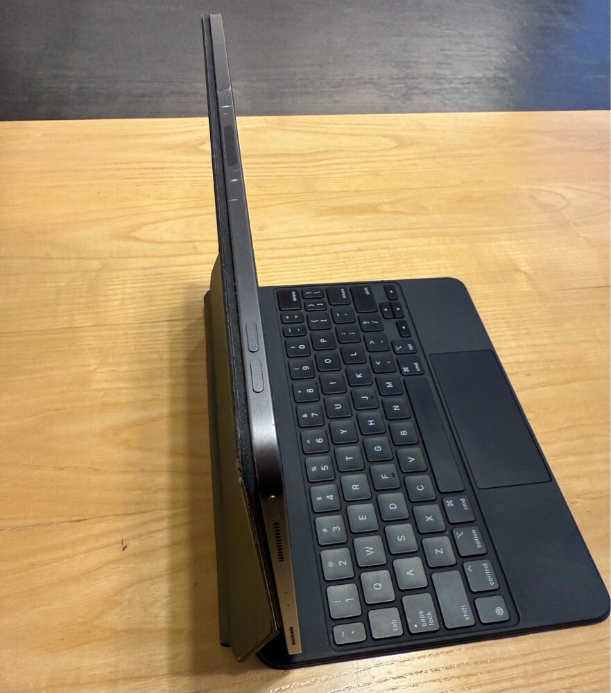 iPad Pro 11” - 120 Hertz   - 14