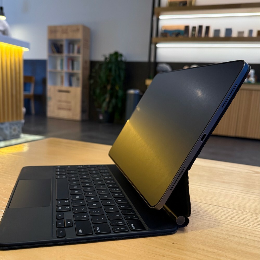 iPad Pro 11” - 120 Hertz   - 23