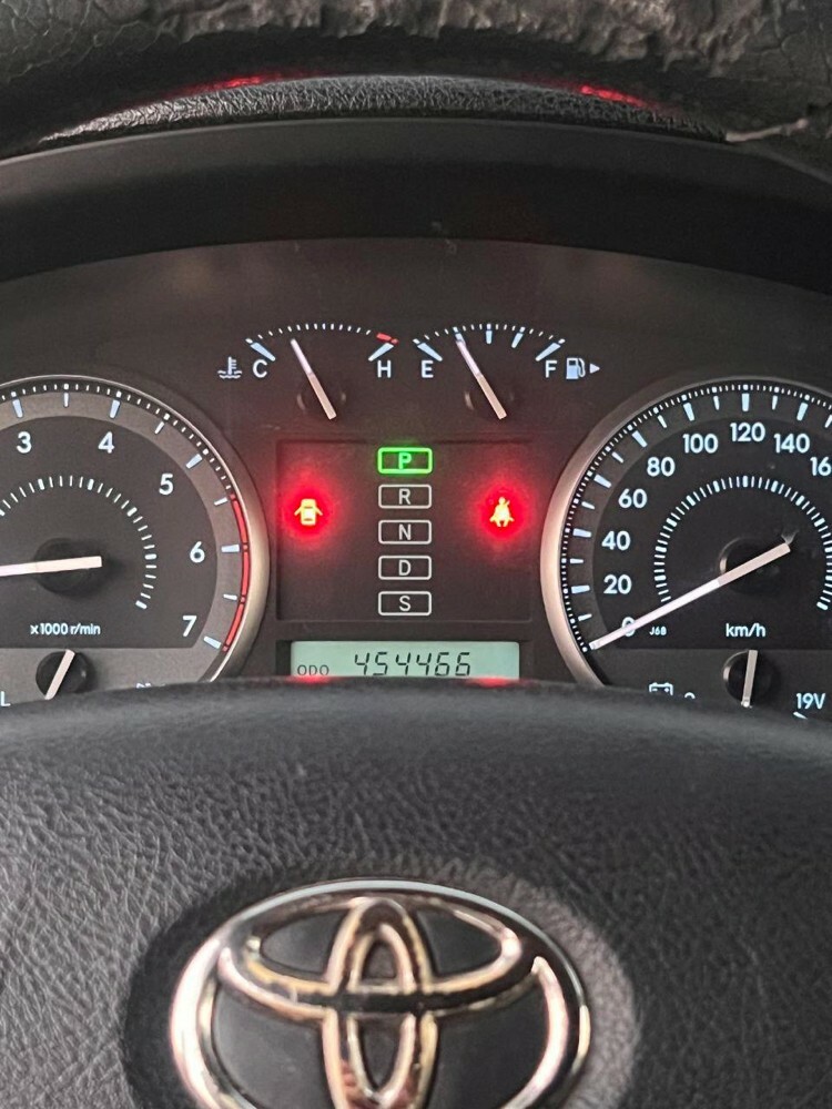 Toyota Land Cruiser  - 2