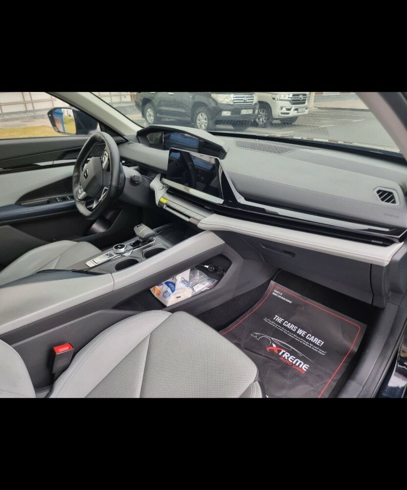 changan UNiV hybrid - 8