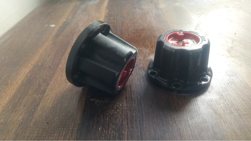 Nissan Air intake + Free wheel hub  - 2