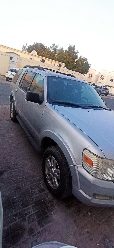 2010 ford explore - 3