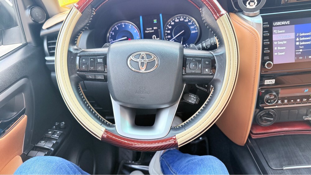 Toyota Fortuner 2022 model - 12