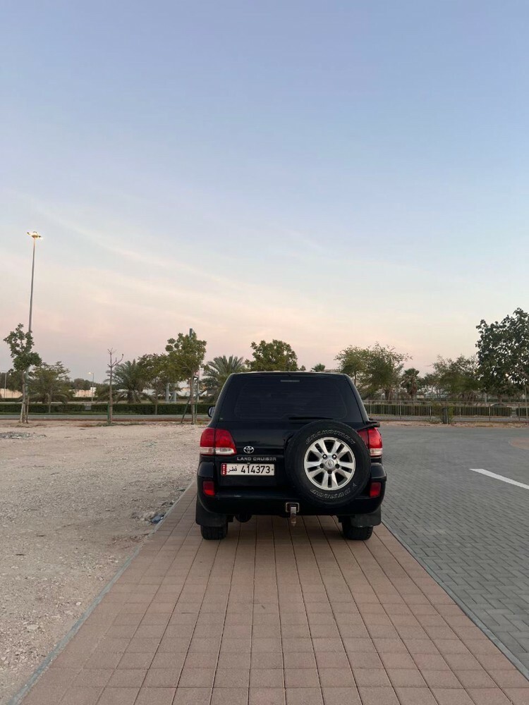 Toyota Land Cruiser  - 12
