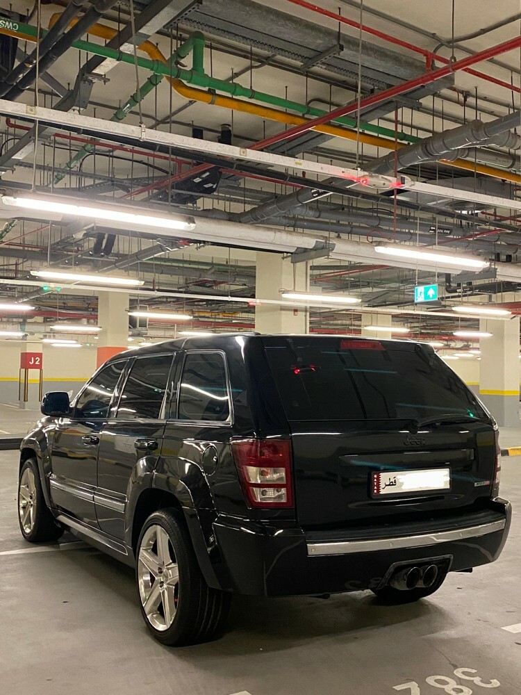 SRT8 6.1 L - 4