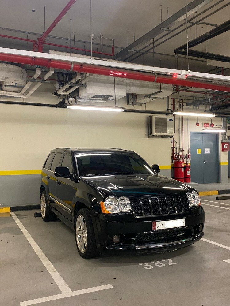 SRT8 6.1 L - 2