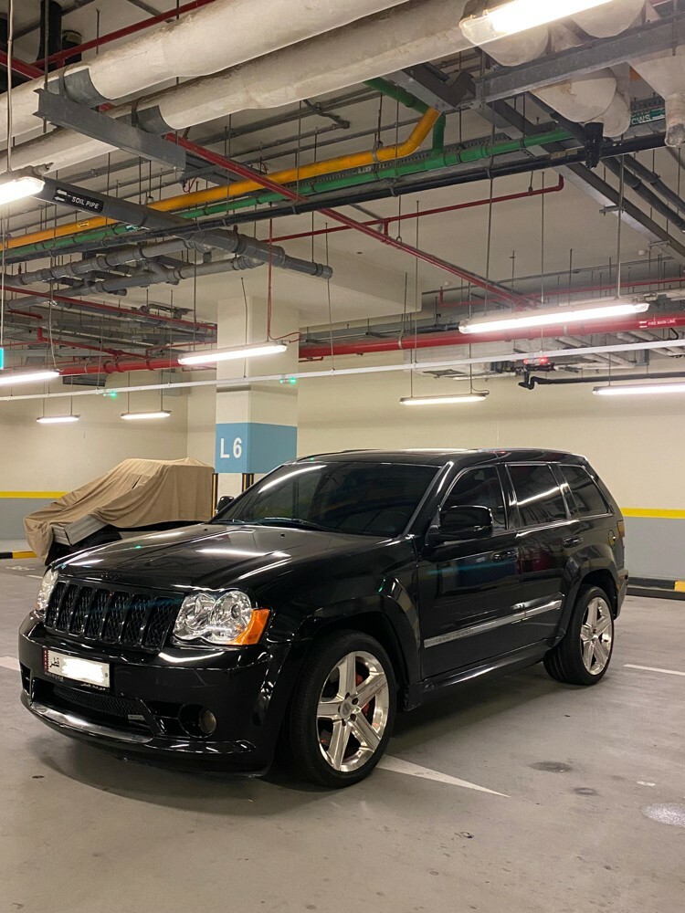 SRT8 6.1 L - 1